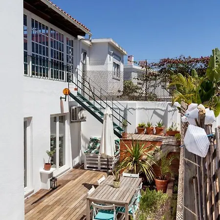 Altido Exclusive Villa With Terrace And Swimming Pool
