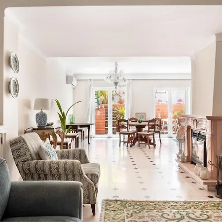 Holiday home Altido Exclusive Villa With Terrace And Swimming Pool Lisbon